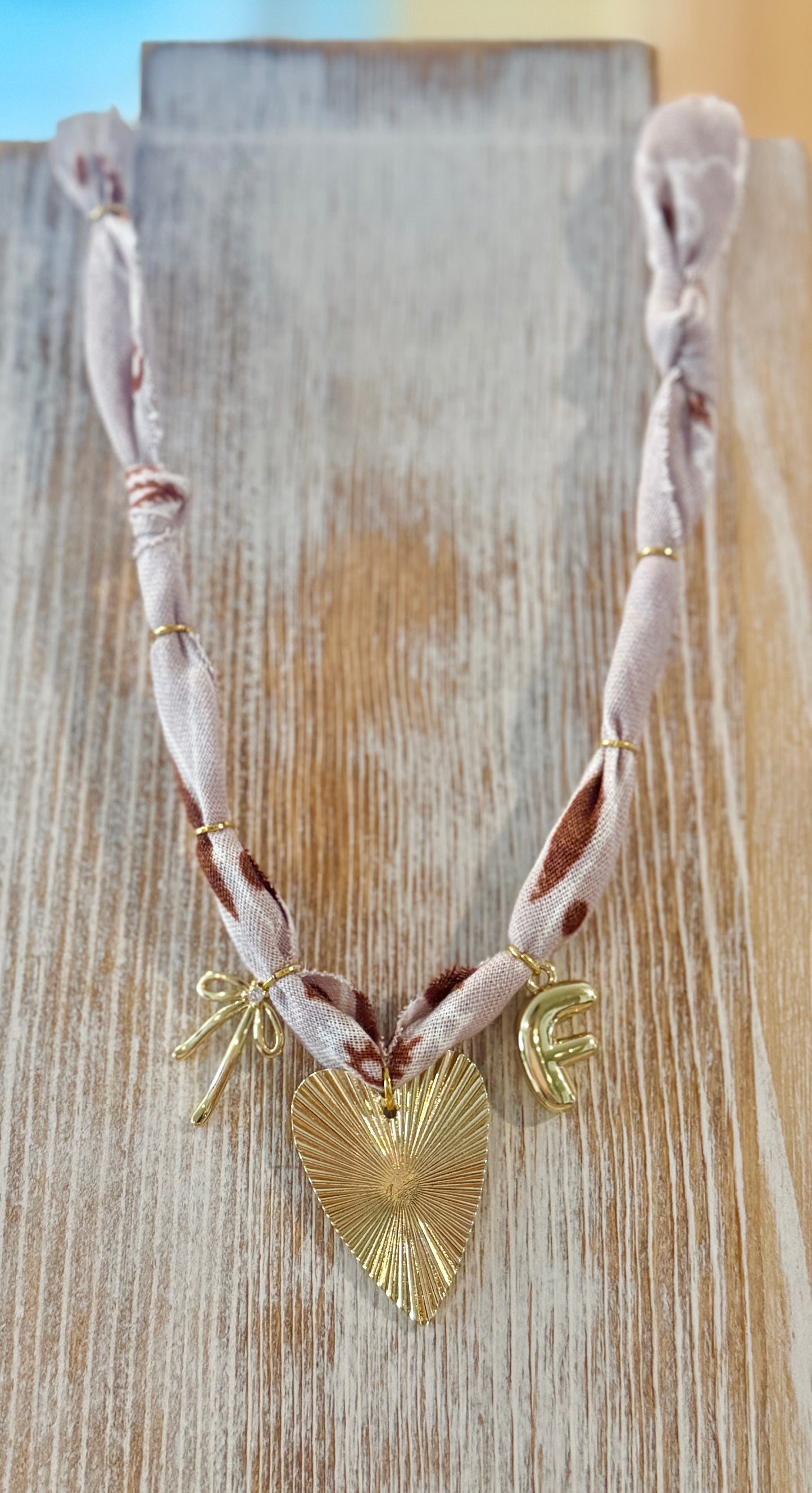 Starburst Heart + Taupe